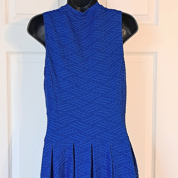 Guess Blue Sleeveless Dress - Picture 5 of 9